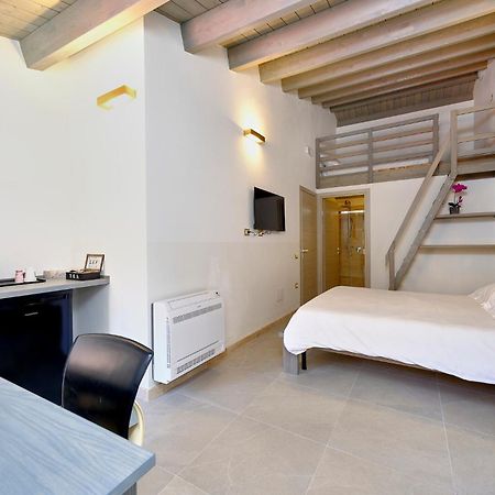 Zenith Rooms Іглесіас Екстер'єр фото